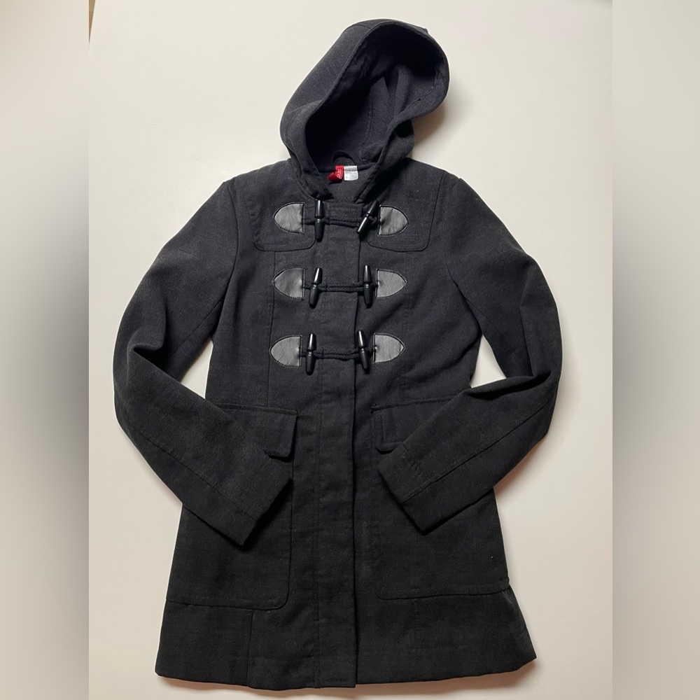 Women’s Divided by H&M Black duffle coat size 6